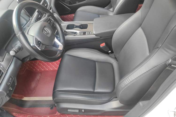 Used Honda Accord 2018 260TURBO Elite Edition China VI Left Front Seat