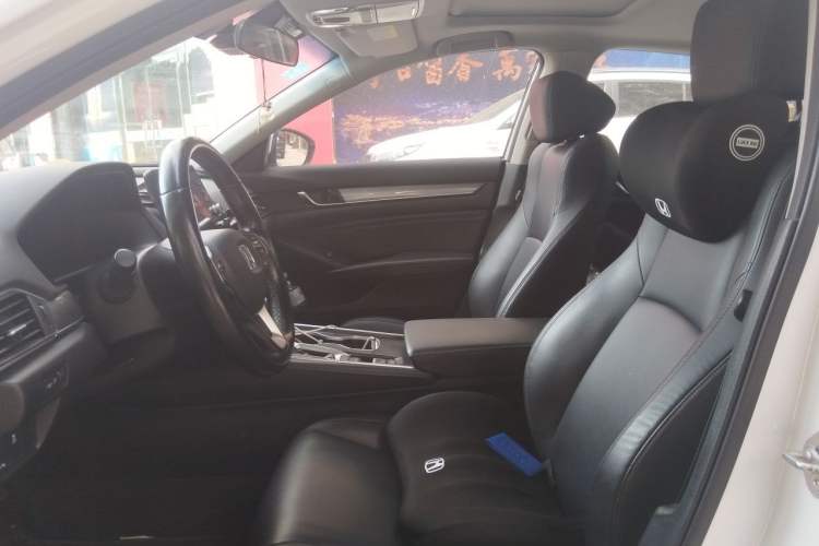 Used Honda Accord 2018 260TURBO Luxury Edition China VI Left Front Seat