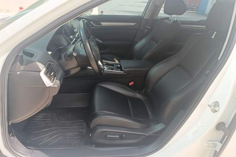 Used Honda Accord 2018 260TURBO Luxury Edition China VI Left Front Seat
