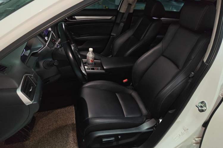 Used Honda Accord 2018 260TURBO Elite Edition China VI Left Front Seat