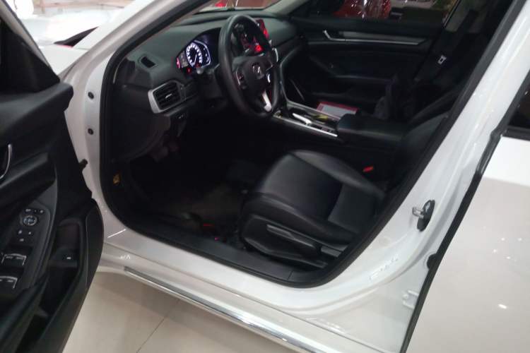 Used Honda Accord 2018 230TURBO Comfort Edition China VI Emission Standard Left Front Seat