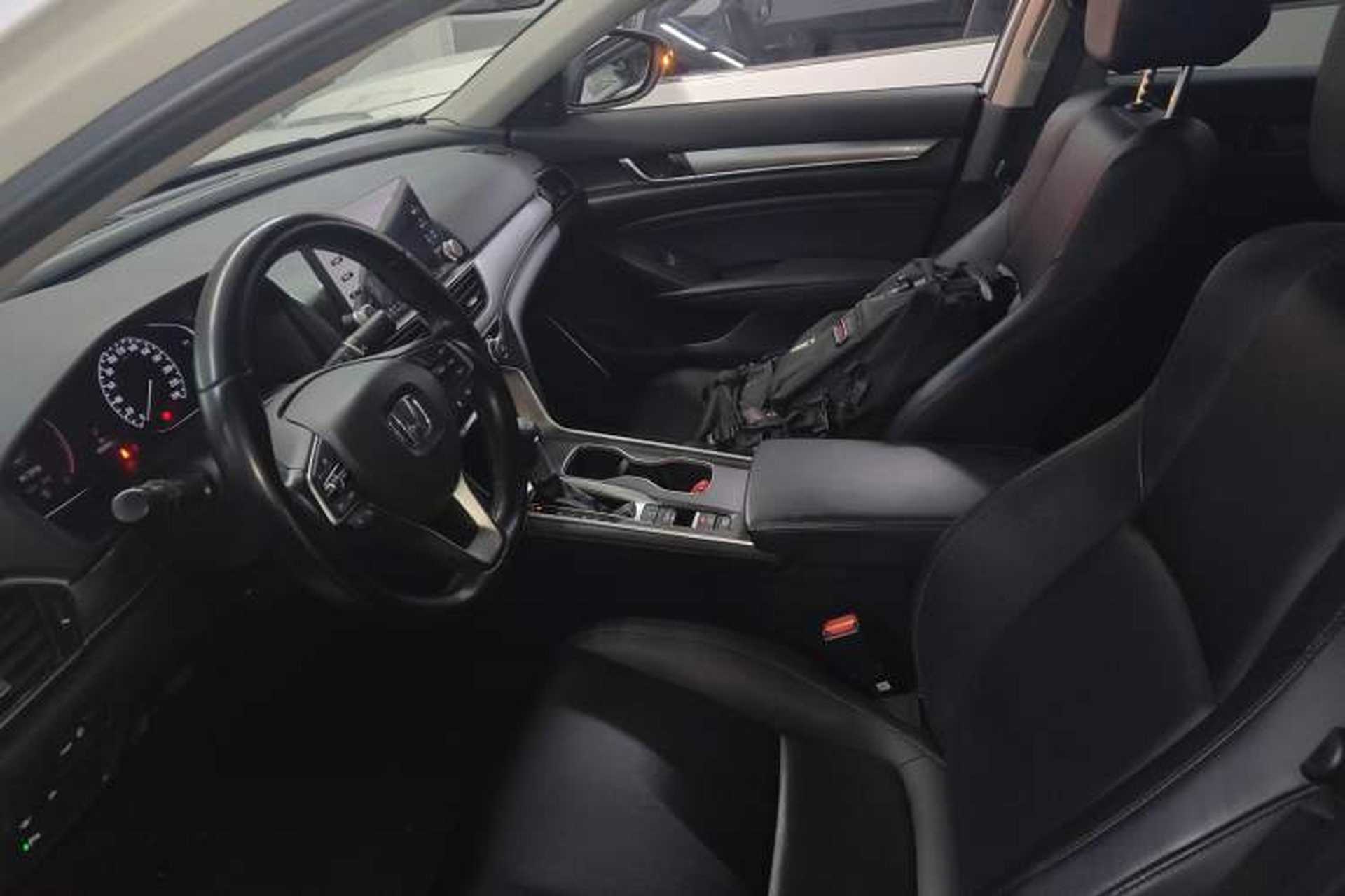 Used Honda Accord 2018 260TURBO Luxury Edition China VI Left Front Seat
