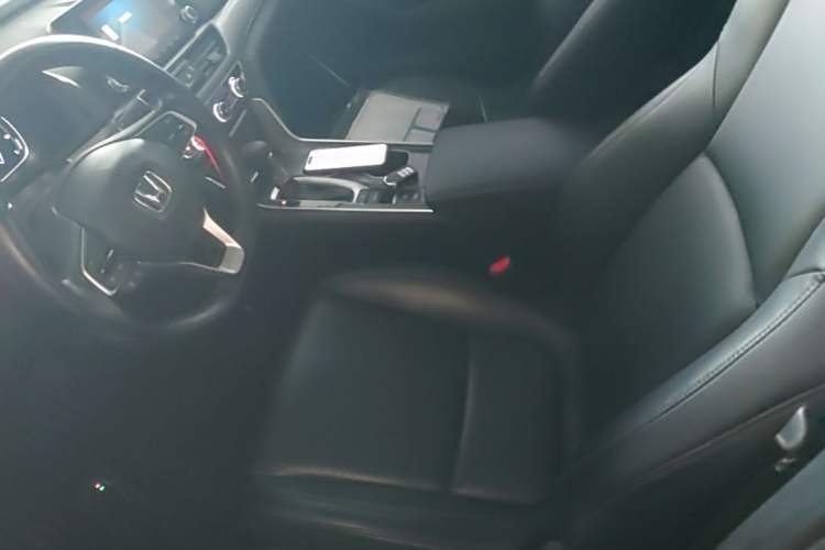 Used Honda Accord 2018 260TURBO Elite Edition China V Left Front Seat