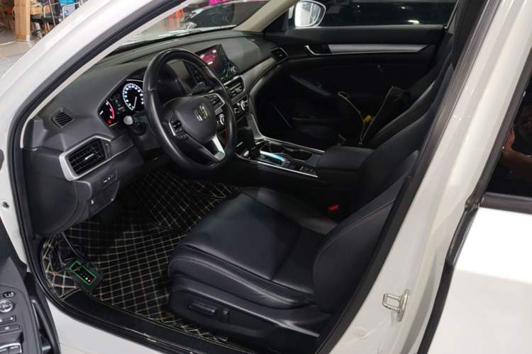 Used Honda Accord 2018 260TURBO Elite Edition China VI Left Front Seat
