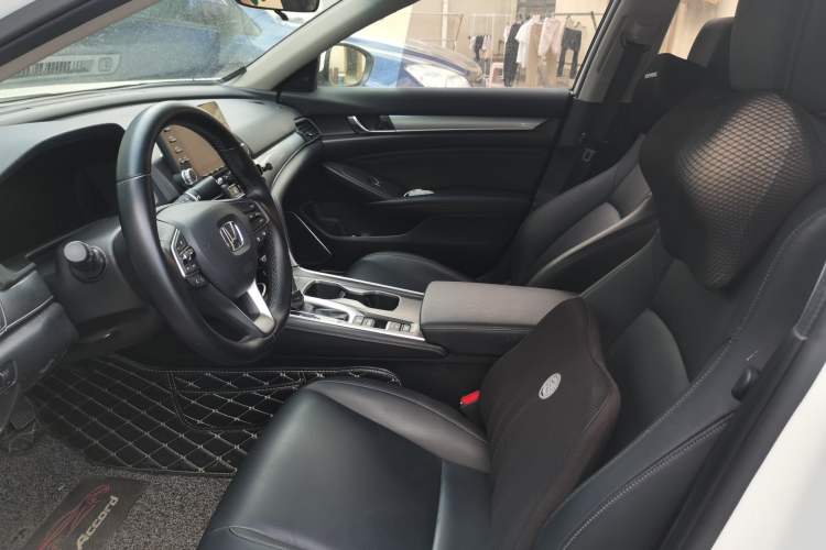 Used Honda Accord 2018 260TURBO Luxury Edition China VI Left Front Seat