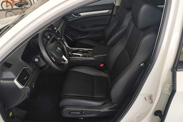 Used Honda Accord 2018 260TURBO Luxury Edition China VI Left Front Seat