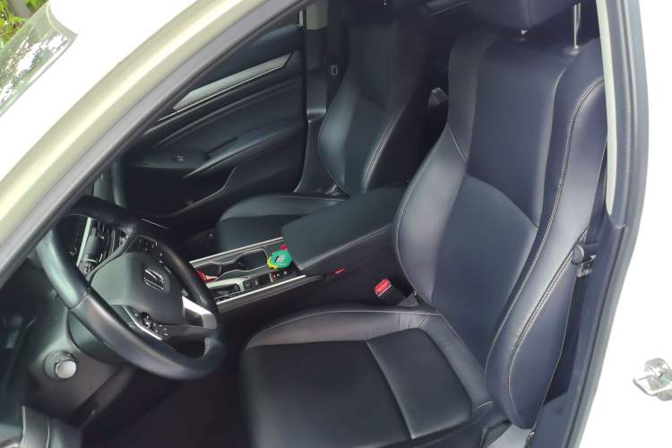 Used Honda Accord 2018 260TURBO Luxury Edition China VI Left Front Seat