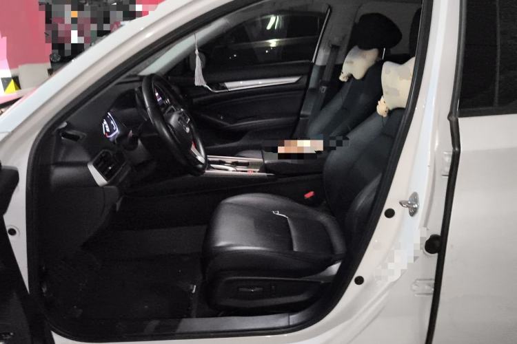 Used Honda Accord 2018 260TURBO Luxury Edition China V Emission Standard Left Front Seat