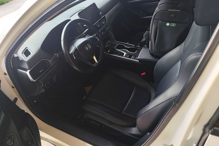 Used Honda Accord 2018 260TURBO Luxury Edition China V Emission Standard Left Front Seat