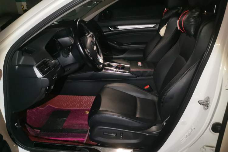 Used Honda Accord 2018 260TURBO Luxury Edition China VI Left Front Seat