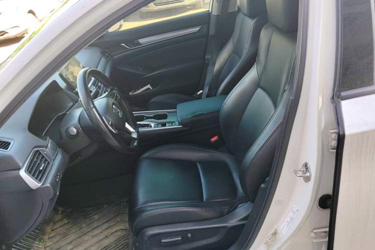 Used Honda Accord 2018 260TURBO Elite Edition China V Left Front Seat