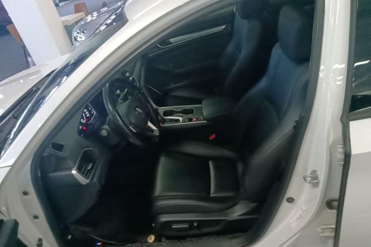 Used Honda Accord 2018 260TURBO Elite Edition China V Left Front Seat