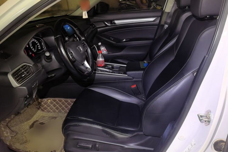 Used Honda Accord 2018 260TURBO Luxury Edition China VI Left Front Seat