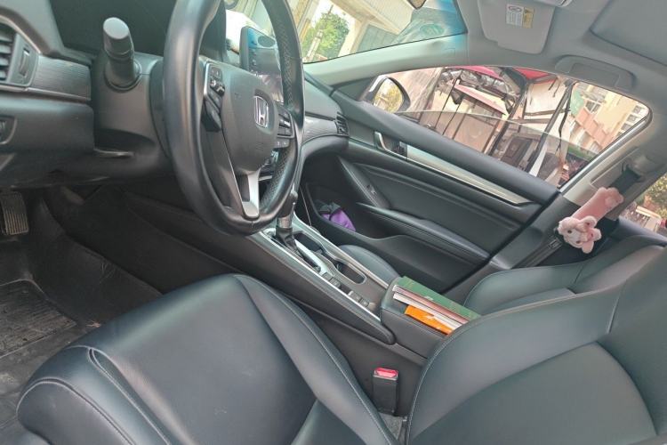 Used Honda Accord 2018 260TURBO Luxury Edition China VI Left Front Seat