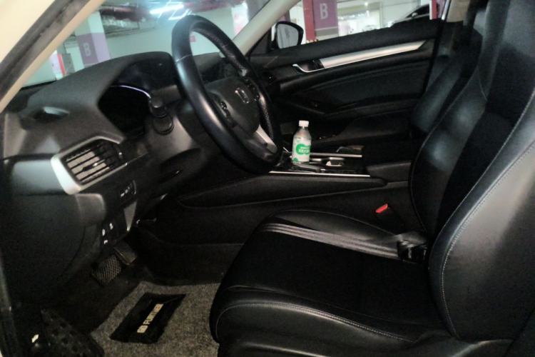 Used Honda Accord 2018 260TURBO Luxury Edition China VI Left Front Seat