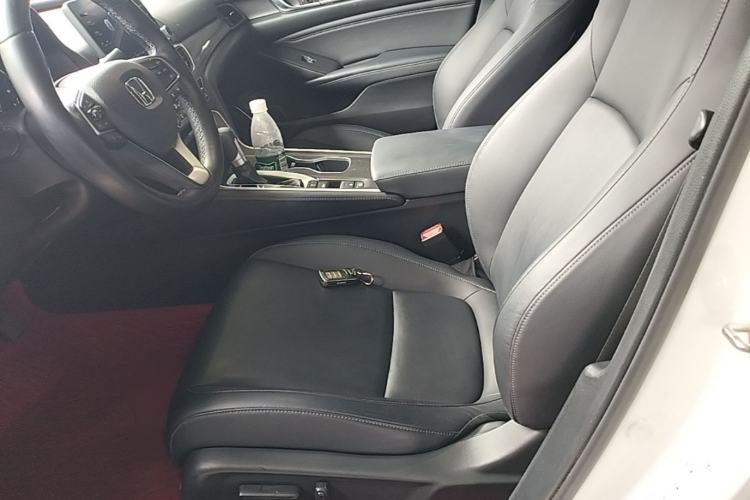 Used Honda Accord 2018 260TURBO Luxury Edition China VI Left Front Seat