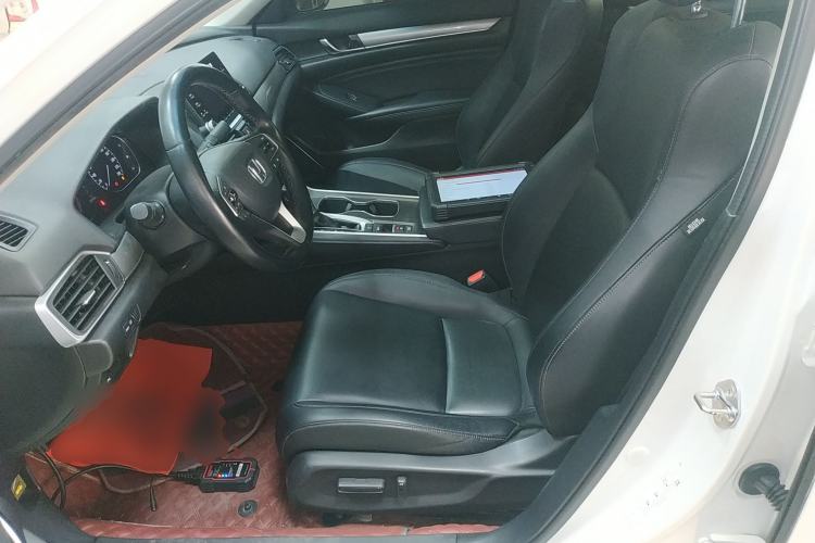 Used Honda Accord 2018 260TURBO Luxury Edition China VI Left Front Seat