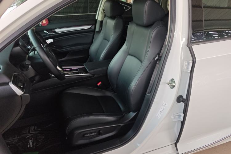 Used Honda Accord 2018 260TURBO Elite Edition China VI Left Front Seat