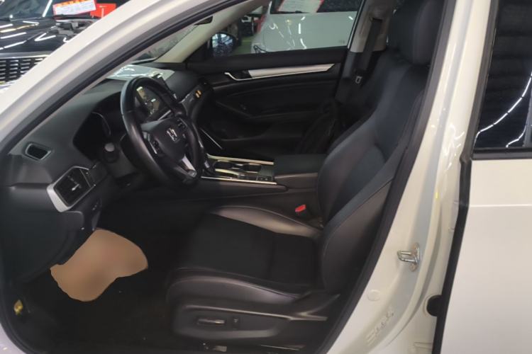 Used Honda Accord 2018 260TURBO Elite Edition China VI Left Front Seat