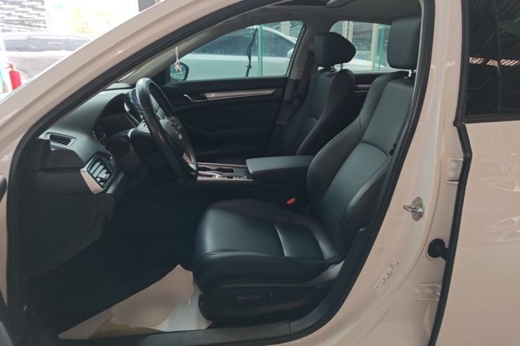 Used Honda Accord 2018 260TURBO Elite Edition China VI Left Front Seat
