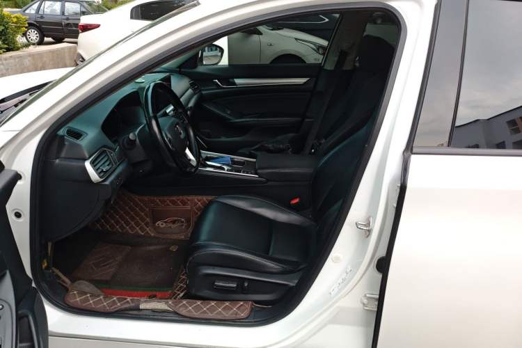 Used Honda Accord 2018 260TURBO Elite Edition China VI Left Front Seat
