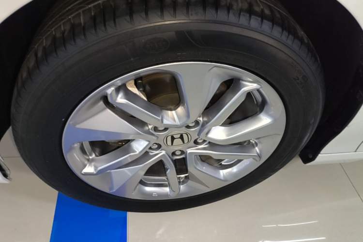 Used Honda Accord 2018 260TURBO Elite Edition China VI Left Front Wheel Hub