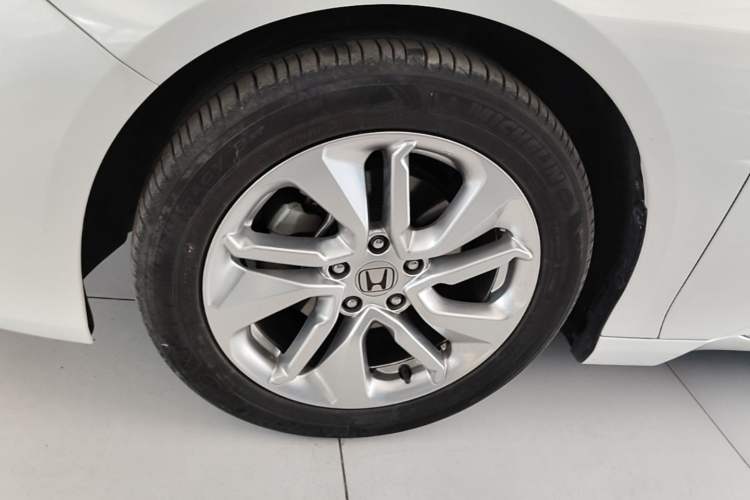 Used Honda Accord 2018 260TURBO Elite Edition China VI Left Front Wheel Hub