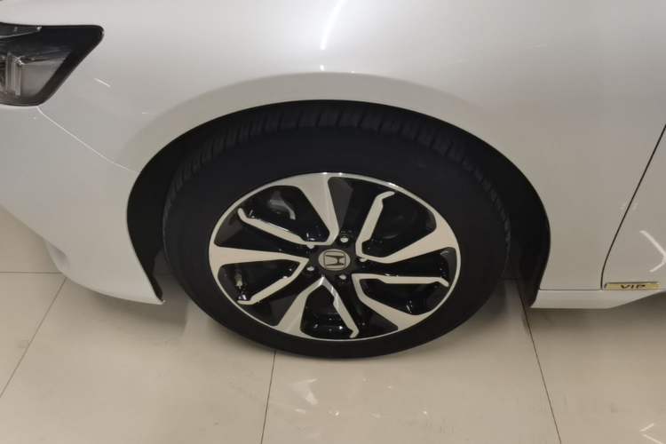 Used Honda Accord 2018 260TURBO Elite Edition China VI Left Front Wheel Hub