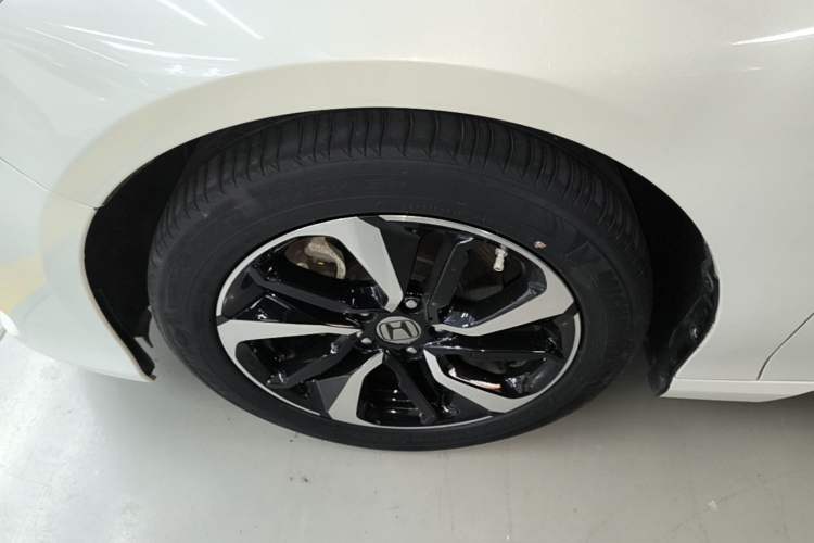 Used Honda Accord 2018 260TURBO Elite Edition China VI Left Front Wheel Hub
