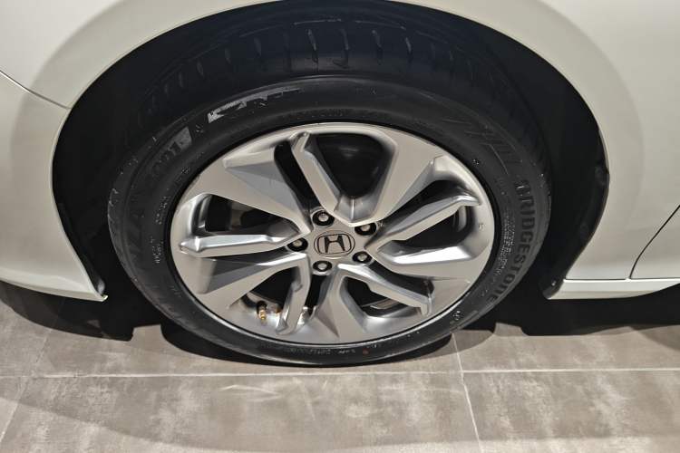 Used Honda Accord 2018 260TURBO Elite Edition China VI Left Front Wheel Hub
