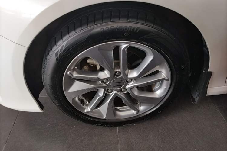 Used Honda Accord 2018 260TURBO Elite Edition China VI Left Front Wheel Hub