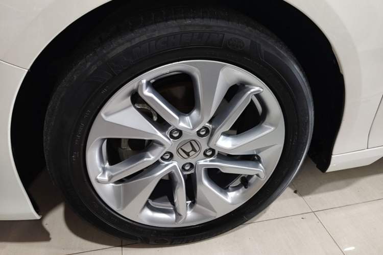 Used Honda Accord 2018 260TURBO Elite Edition China VI Left Front Wheel Hub