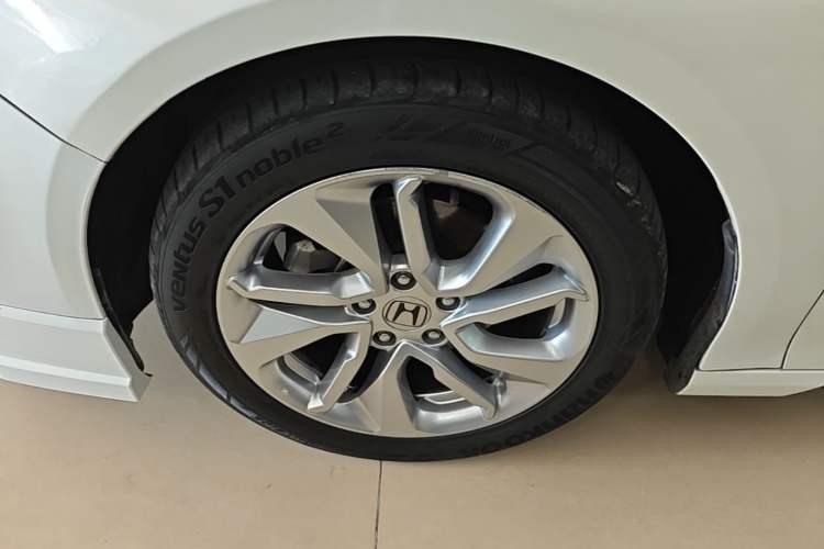 Used Honda Accord 2018 260TURBO Elite Edition China VI Left Front Wheel Hub