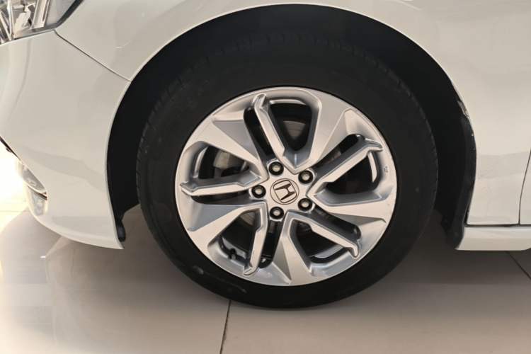 Used Honda Accord 2018 260TURBO Elite Edition China VI Left Front Wheel Hub