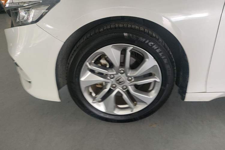 Used Honda Accord 2018 260TURBO Elite Edition China VI Left Front Wheel Hub