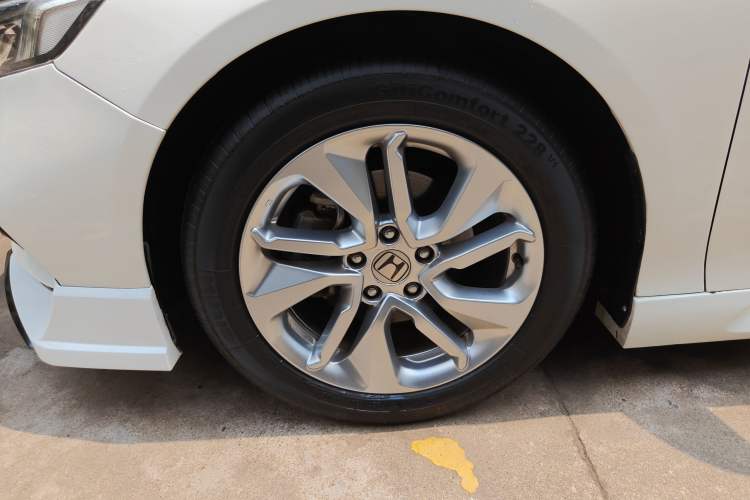 Used Honda Accord 2018 260TURBO Elite Edition China VI Left Front Wheel Hub
