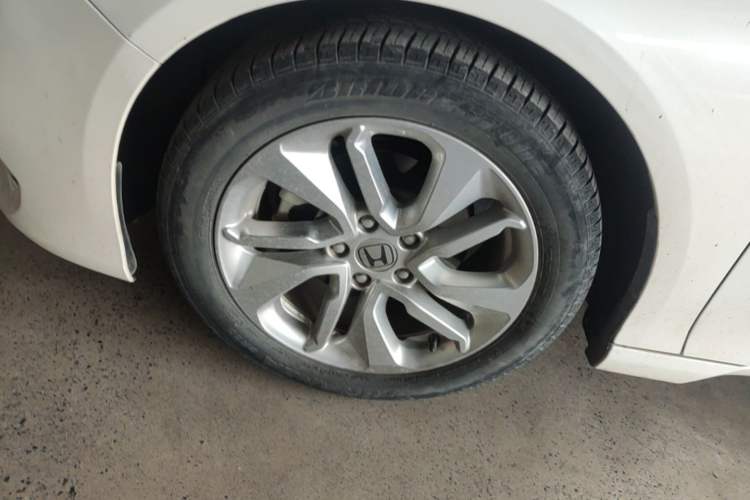 Used Honda Accord 2018 260TURBO Elite Edition China VI Left Front Wheel Hub