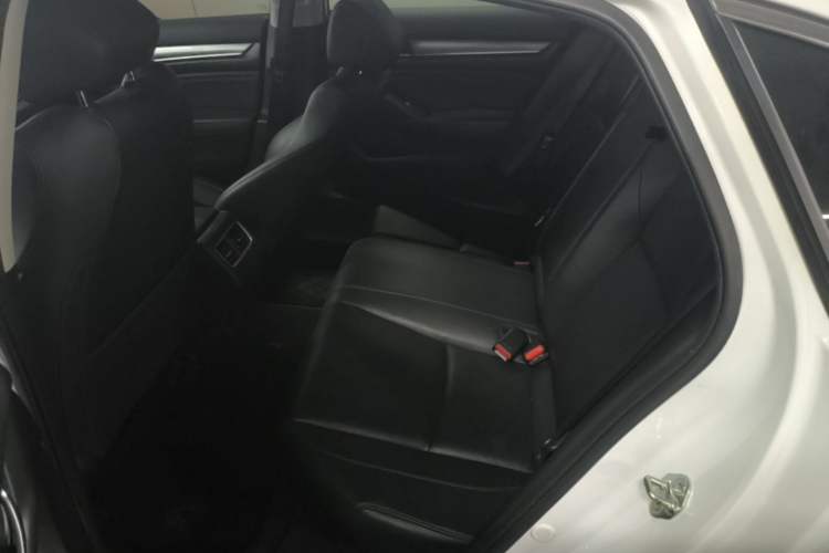 Used Honda Accord 2018 260TURBO Luxury Edition China VI Left Rear Seat