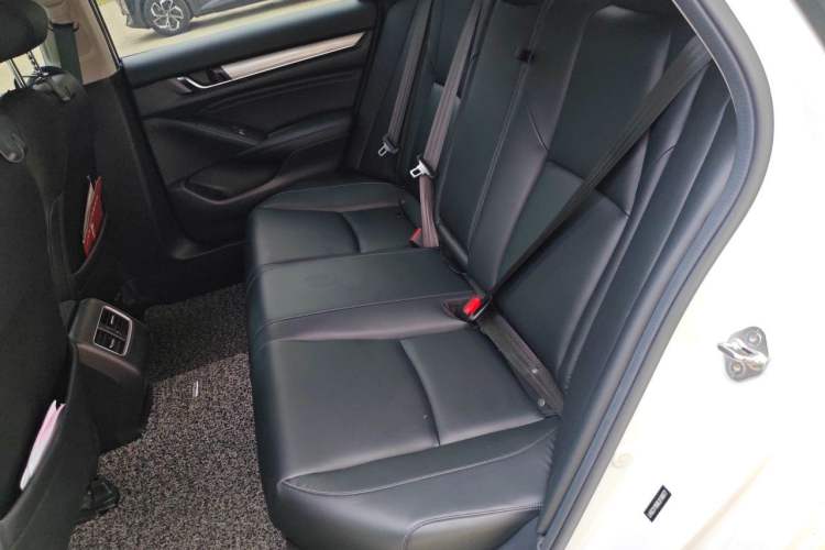 Used Honda Accord 2018 260TURBO Luxury Edition China VI Left Rear Seat