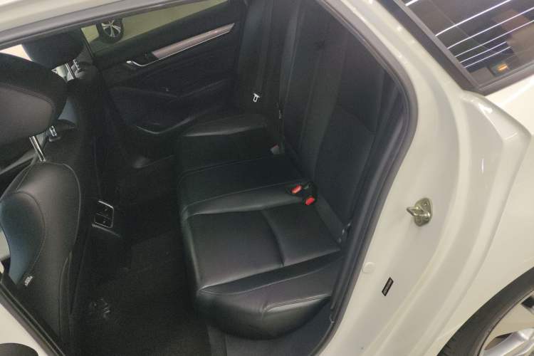 Used Honda Accord 2018 260TURBO Elite Edition China VI Left Rear Seat