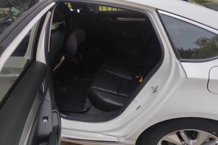 Used Honda Accord 2018 260TURBO Luxury Edition China VI Left Rear Seat