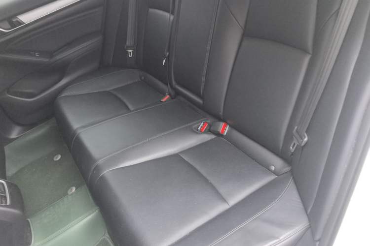 Used Honda Accord 2018 260TURBO Luxury Edition China VI Left Rear Seat