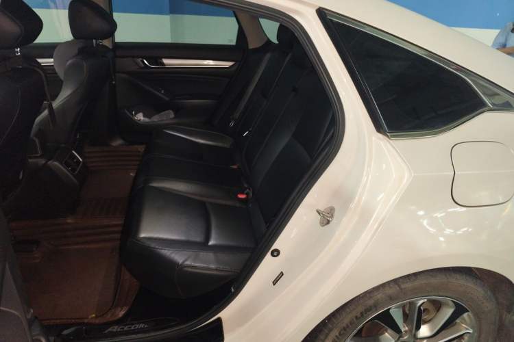 Used Honda Accord 2018 260TURBO Luxury Edition China VI Left Rear Seat