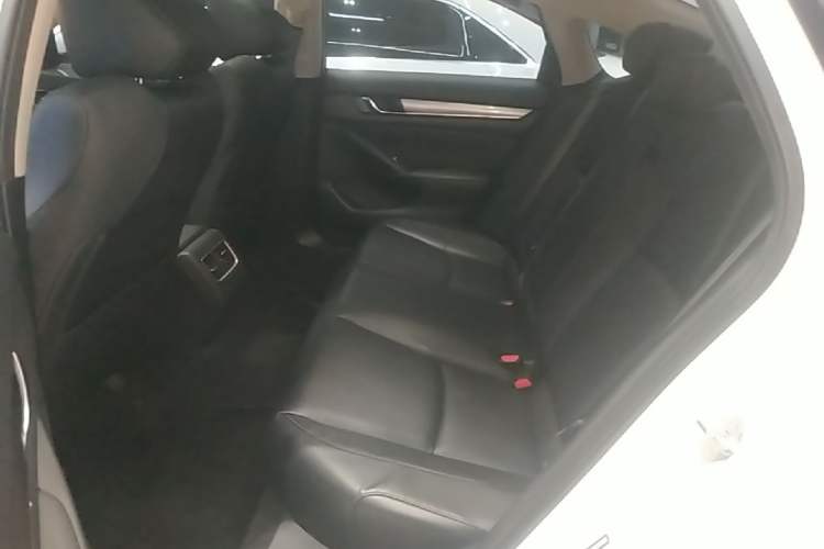 Used Honda Accord 2018 260TURBO Elite Edition China VI Left Rear Seat