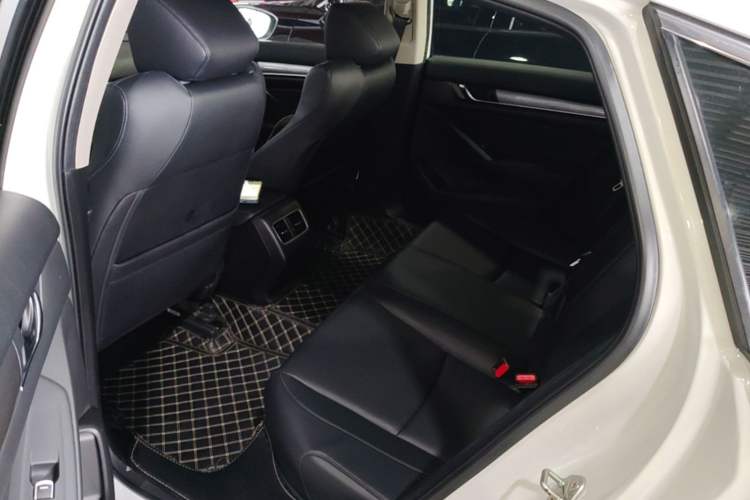 Used Honda Accord 2018 260TURBO Elite Edition China VI Left Rear Seat