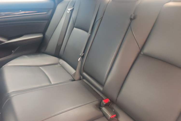 Used Honda Accord 2018 260TURBO Luxury Edition China VI Left Rear Seat