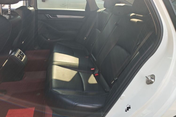 Used Honda Accord 2018 260TURBO Luxury Edition China V Emission Standard Left Rear Seat