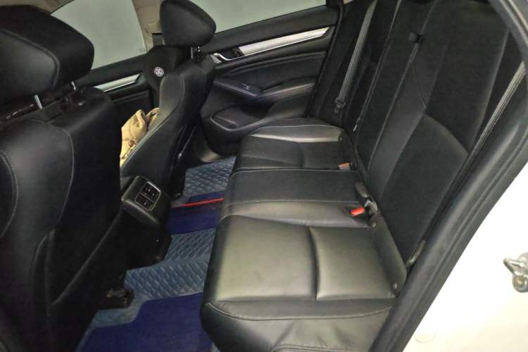 Used Honda Accord 2018 260TURBO Luxury Edition China V Emission Standard Left Rear Seat