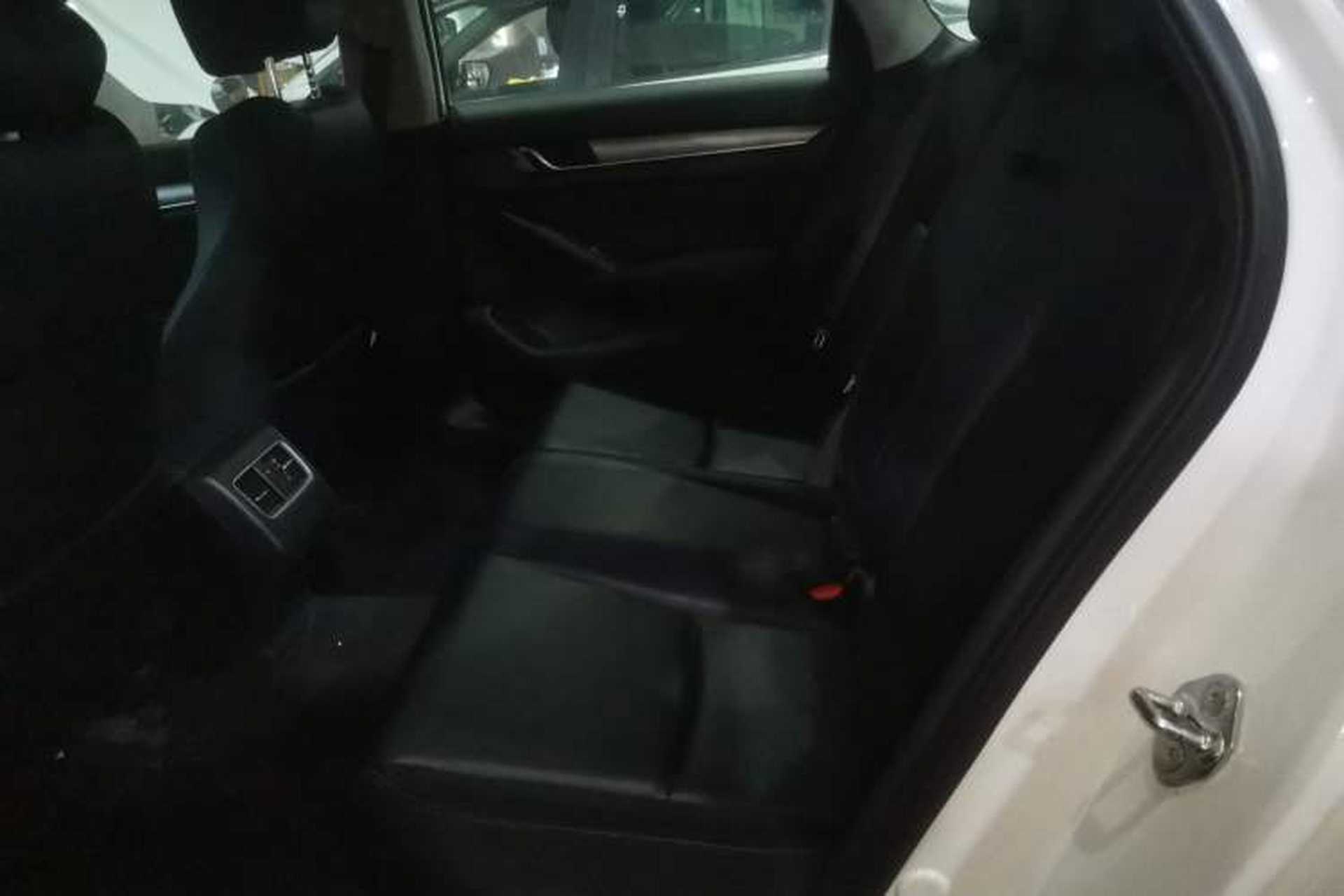 Used Honda Accord 2018 260TURBO Luxury Edition China VI Left Rear Seat