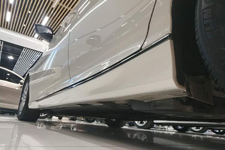 Used Honda Accord 2018 260TURBO Elite Edition China VI Left Side Sill